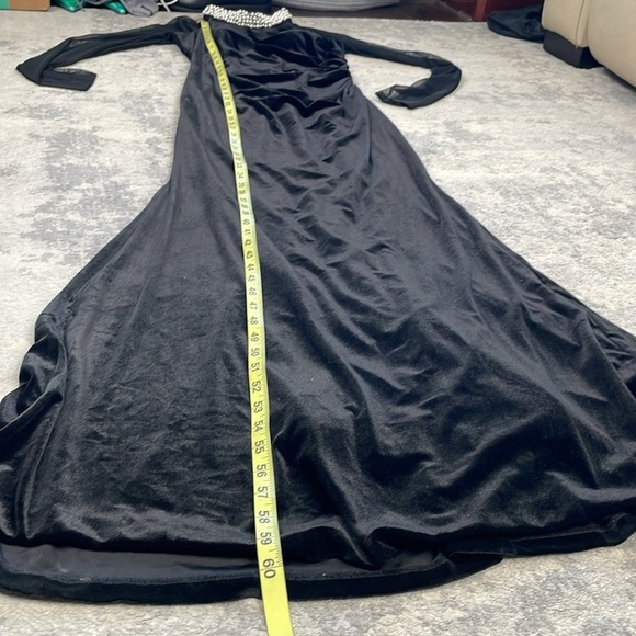 New Eliza J Embellished Ruched Sheer Long Sleeve Velvet Gown Pearl Neck Sz 8 - Picture 11 of 14